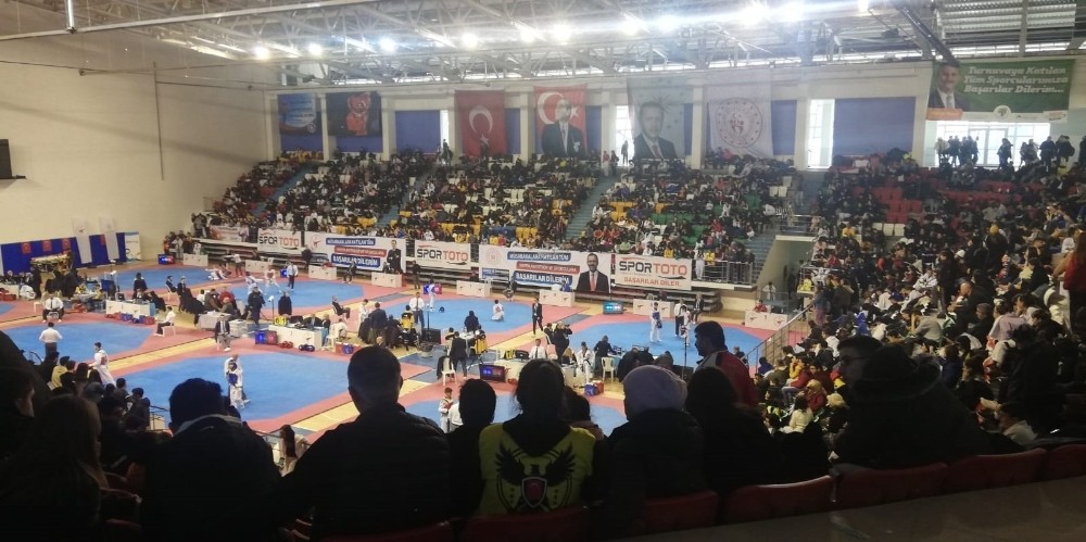 Büyükşehir, Türkiye Açık Taekwando Turnuvası Kolları Sıvadı 