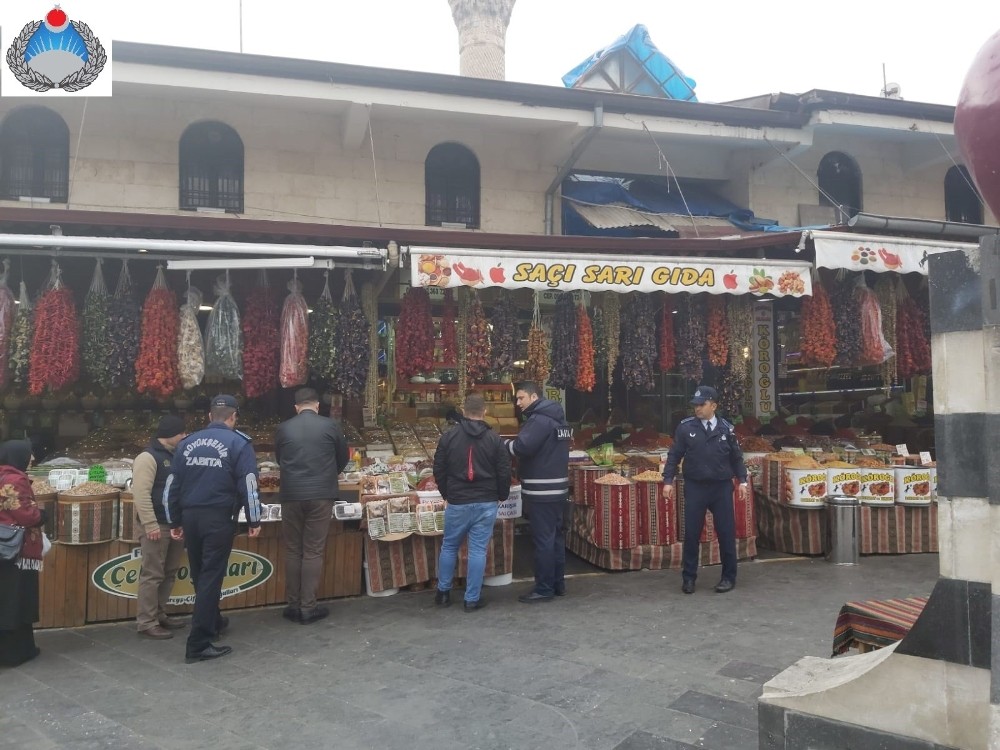 Büyükşehir Zabıta’dan Elmacı Pazarı ve Bakırcılar Çarşısı’nda hijyen denetimi 
