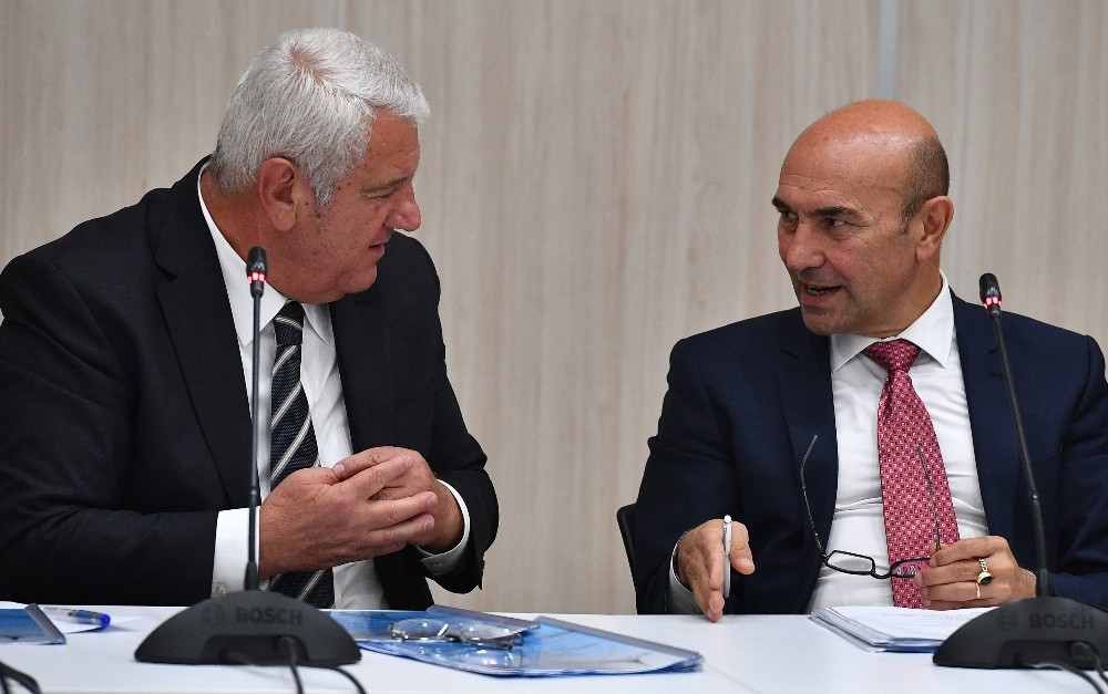 Büyükşehir’de esnaf zirvesi 