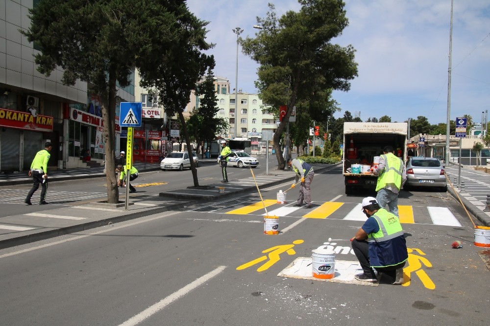 Büyükşehir’de sokağa çıkma kısıtlaması hizmete dönüştü 
