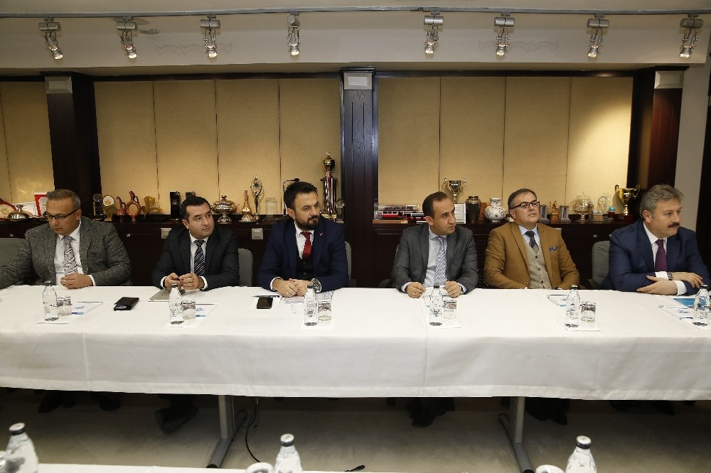 Büyükşehir’de vakıflar ve turizm zirvesi 