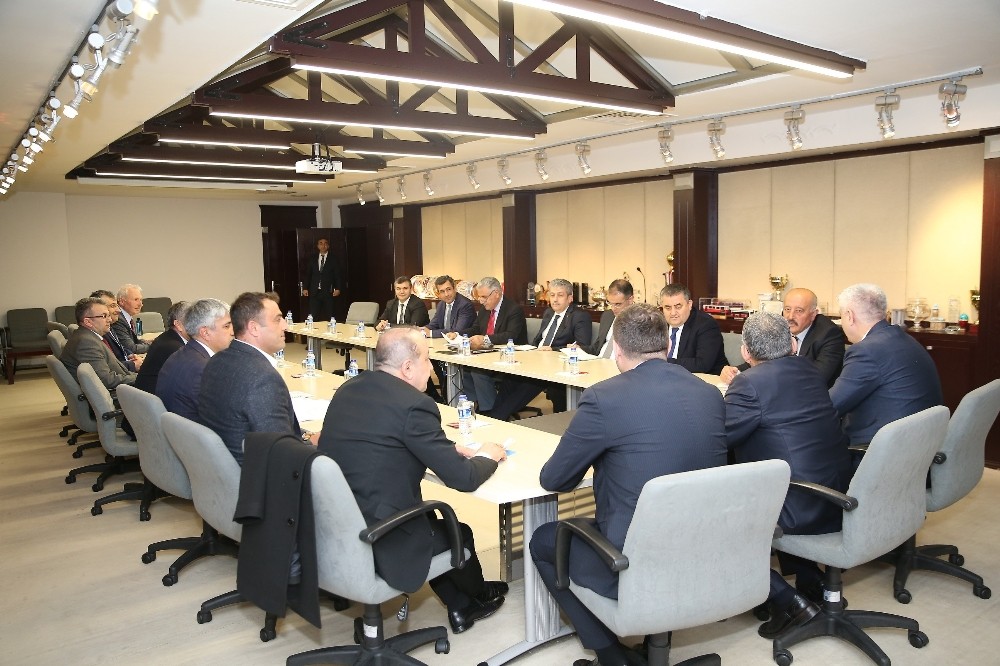 Büyükşehir’de yatırım koordinasyon toplantısı 