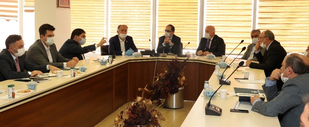 Büyükşehir’den esnaf zirvesi 