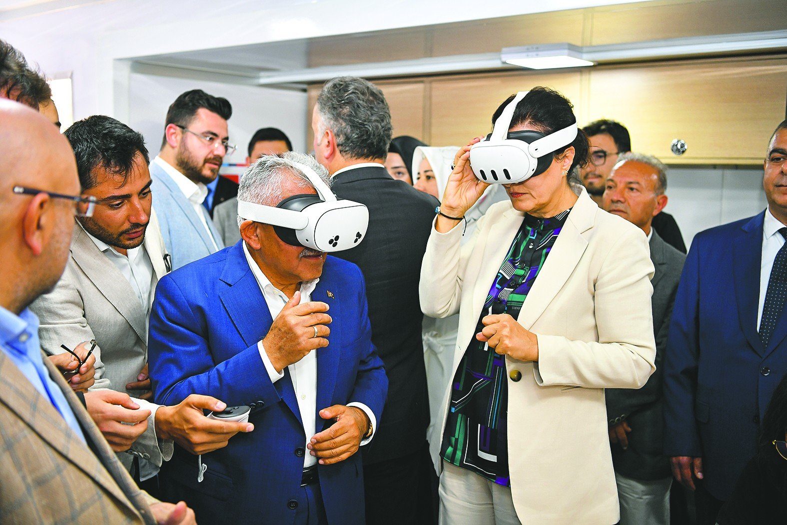 Büyükşehir’den gençlere yönelik büyüleyici ‘Mobil Dijital Gençlik Merkezi’