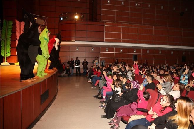 Büyükşehir’den her yaşa tiyatro