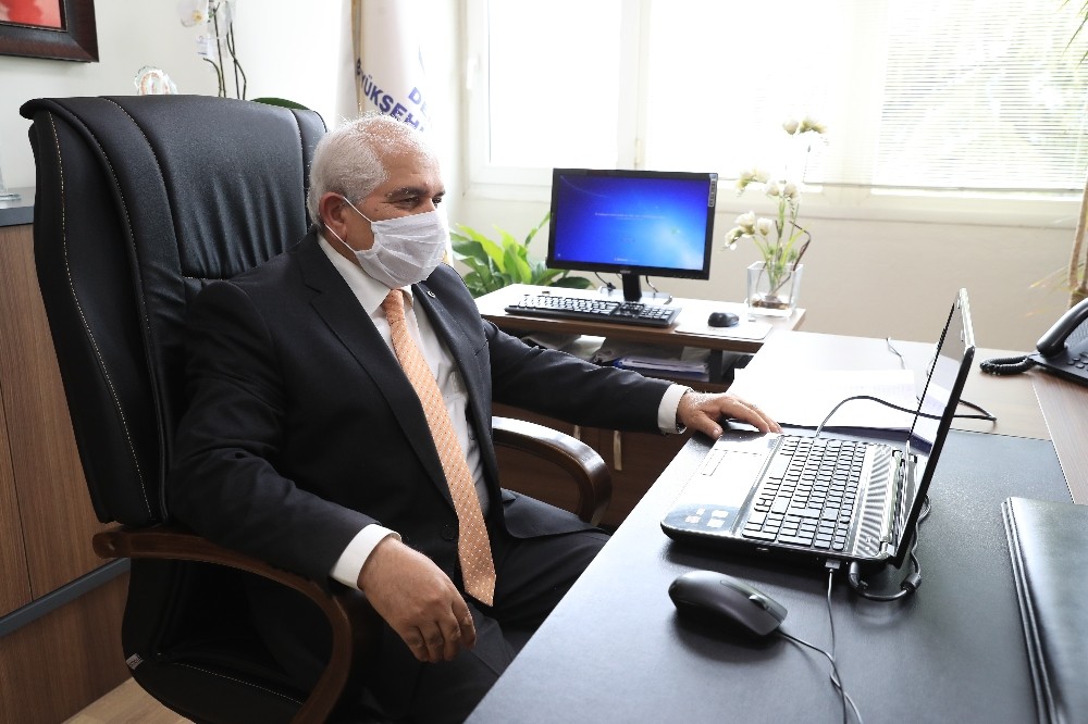 Büyükşehir’den ilçe belediyelere telekonferansla eğitim verildi 