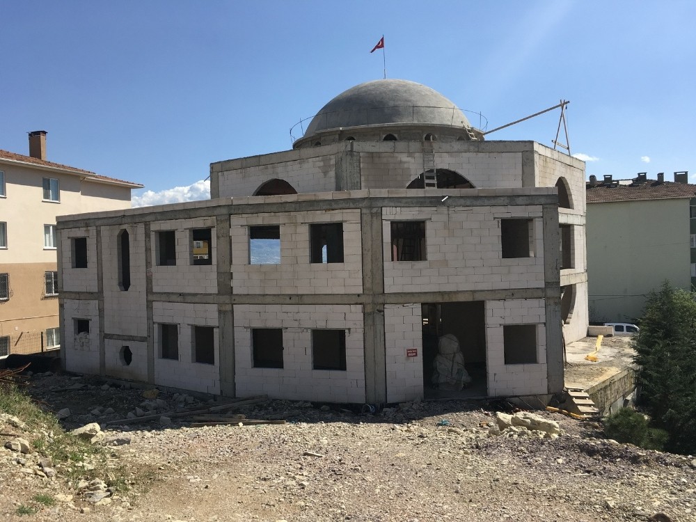 Büyükşehir’den Kuruçeşme Hicret Camisine malzeme yardımı 
