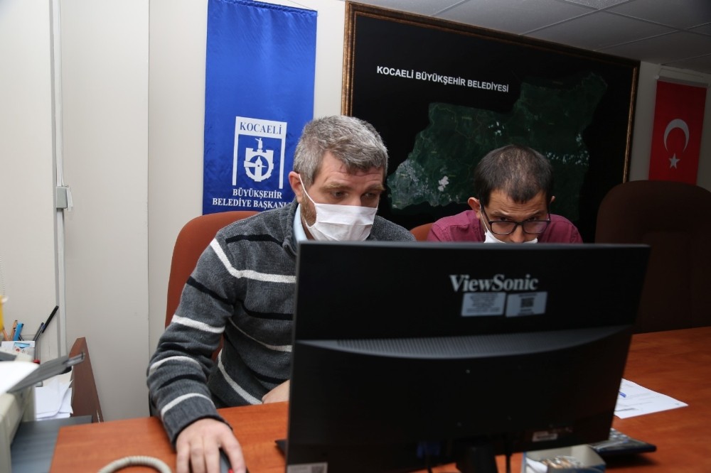 Büyükşehir’den otobüs durakları için online ihale 