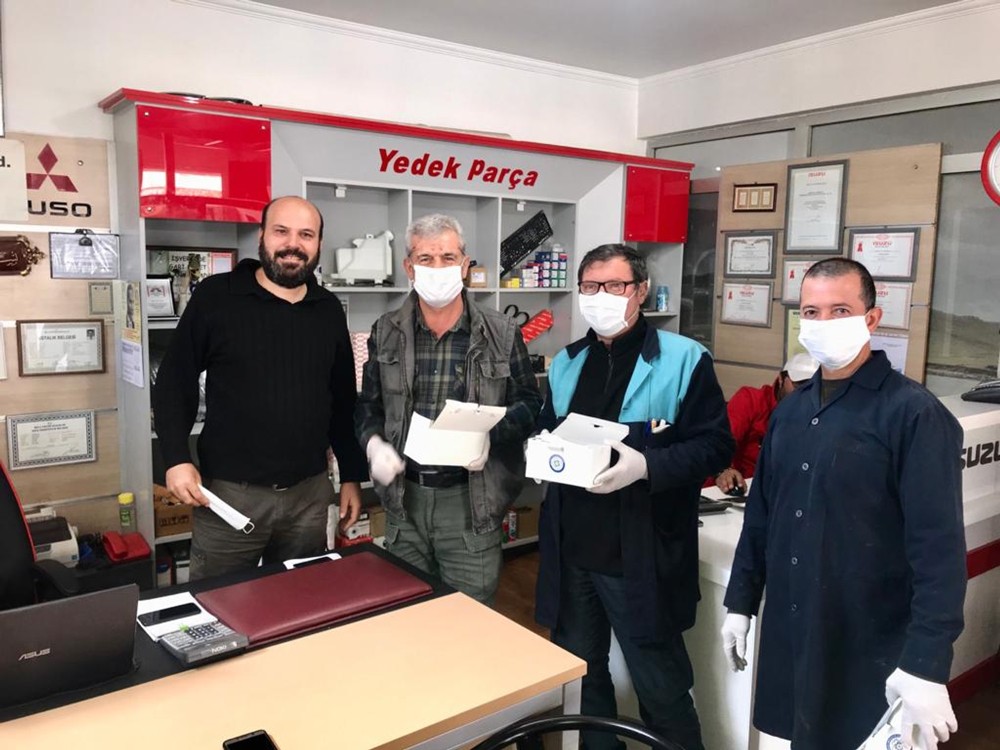 Büyükşehir’den sanayi esnafına 5 bin maske 