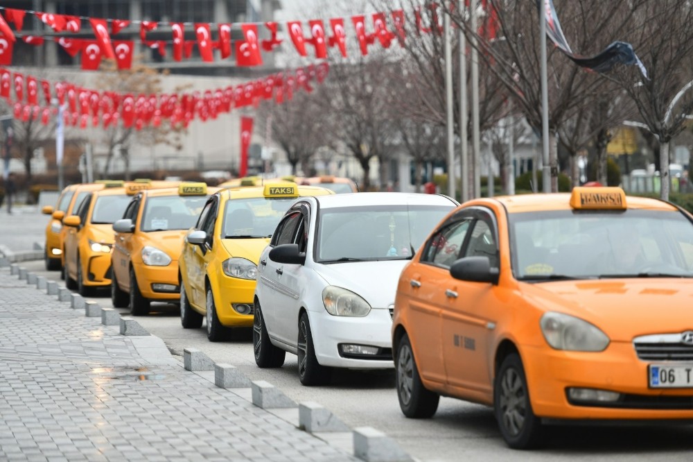 Büyükşehir’den taksici esnafına anket 