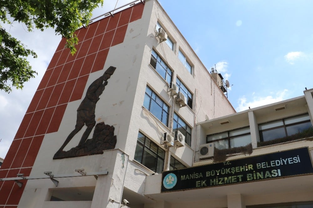 Büyükşehirin eski binasındaki vezne taşındı 