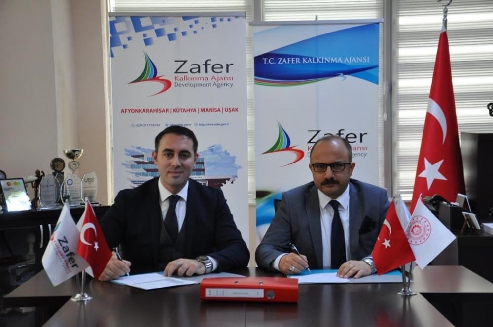 Büyükşehirin projesi için imzalar atıldı 
