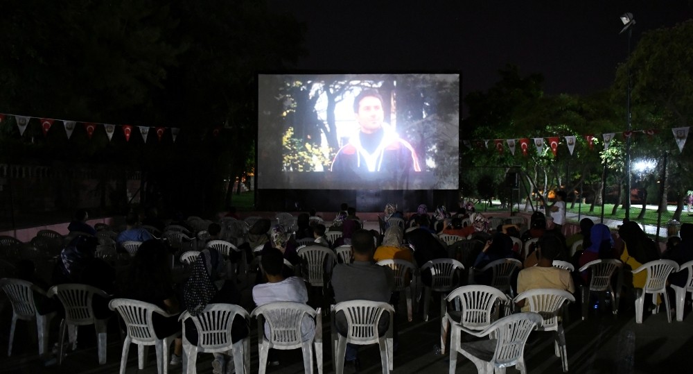 Büyükşehirin yaz sineması etkinliği yoğun ilgi görüyor 