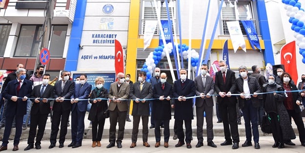 Büyükşehir’le çaresiz değilsiniz! Karacabey’in sosyal hizmet üssü açıldı