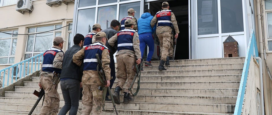 Büyükşehirleri kana bulayacaklardı! Yakalandılar