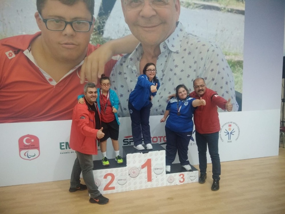 Büyükşehirli özel sporcu bölge ikincisi oldu 