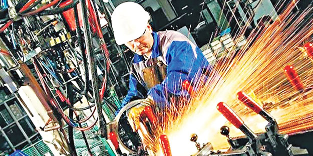 Büyüme ve istihdam atağı ile dengelenme sağlamlaştırılacak