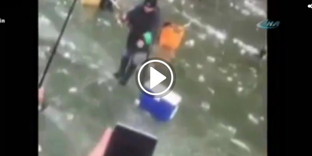 Buz, ağırlığı kaldıramadı!