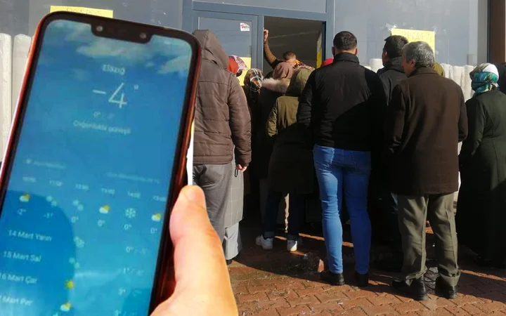 Buz gibi havaya rağmen fiyatı duyan oraya akın etti