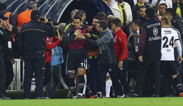 Buz Hokeyi Federasyonu'ndan ilginç 'derbi' tweeti!