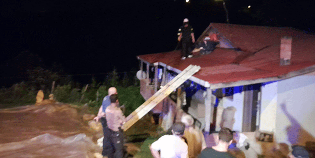 Buzdolabı bomba gibi patladı! Yangın çıktı