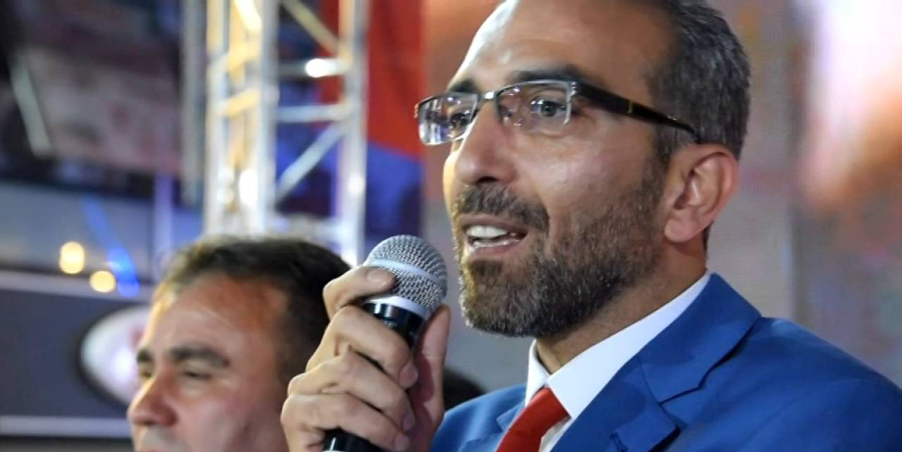 ’Bylockçular vatandaşlıktan atılsın’