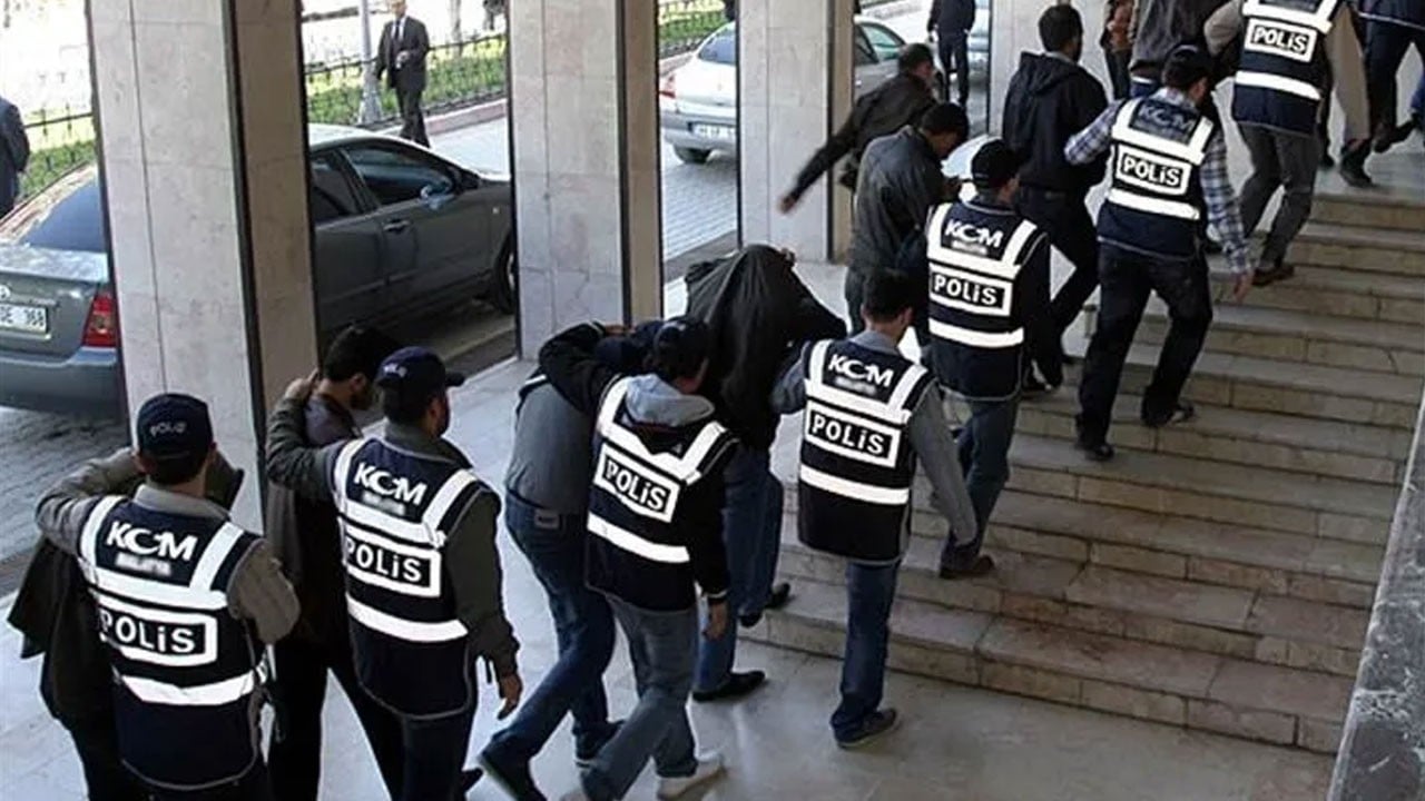 ByLock'tan sonra o uygulamayı kullanmışlar! FETÖ'nün yeni ağı deşifre edildi: Gözaltılar var