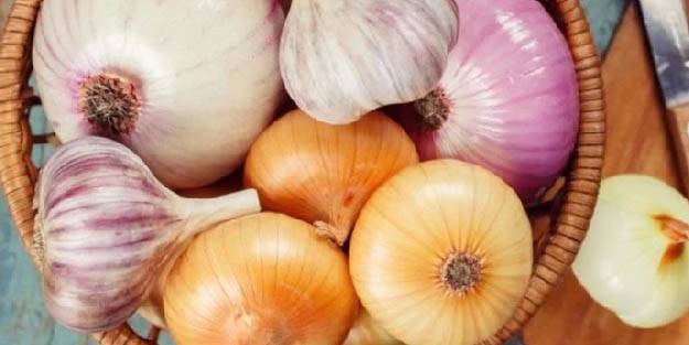 C vitamini deposu soğan ve sarımsak bağışıklık sistemini güçlendiriyor