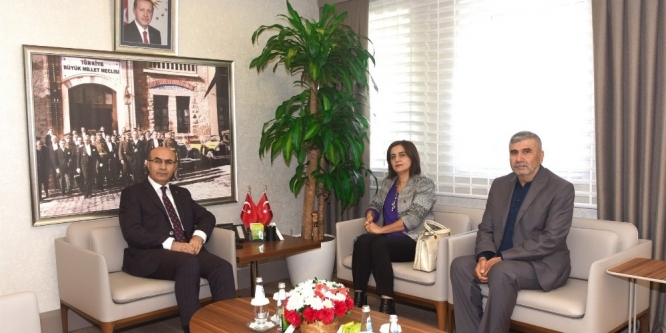Vali Demirtaş: 