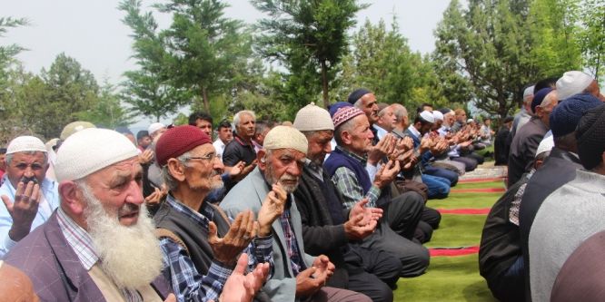 Bolluk aşında vekil duası