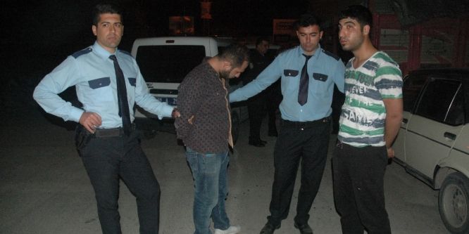 Polisin dur ihtarına uymayan sürücü şehri birbirine kattı