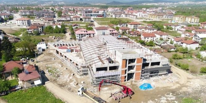 Katlı pazaryeri gün sayıyor