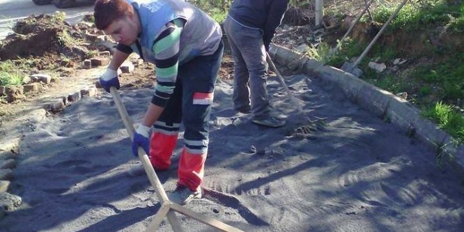 Yol onarım çalışmaları devam ediyor