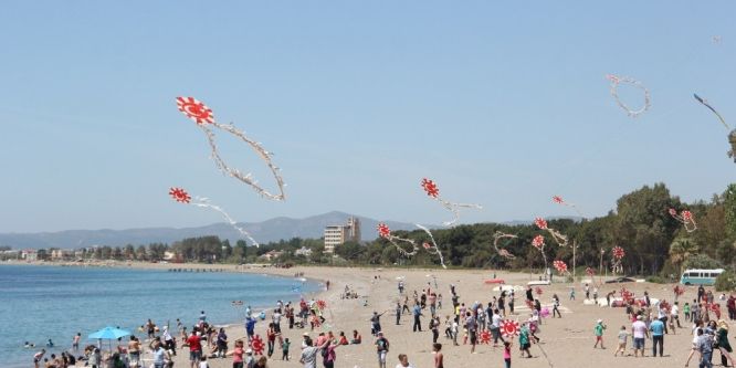 Menderes’te uçurtma şenliği