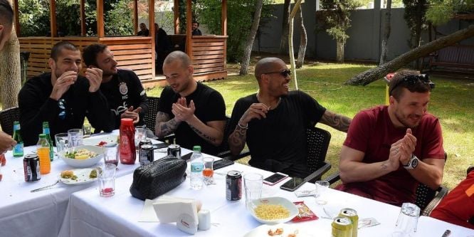 Galatasaray derbi öncesi tek yürek