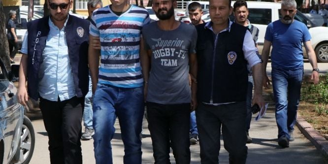 Mahkum yakınından haraç isteyen çete çökertildi