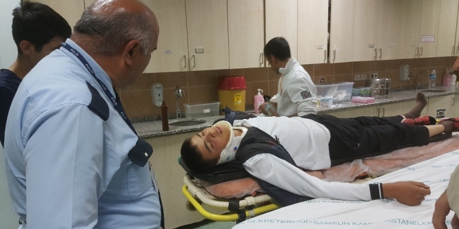 Kamyonetin çarptığı öğrenci yaralandı