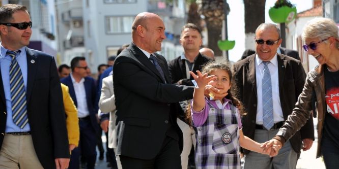 Seferihisar’da çocuk şenliği renkli başladı