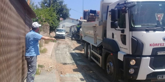 Kışladüzü’nde asfalt serimi devam ediyor
