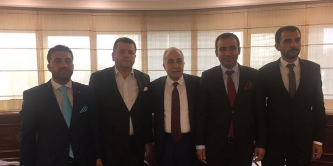 Akil Gençler Bakan Fakıbaba ile yeni projeleri konuştu