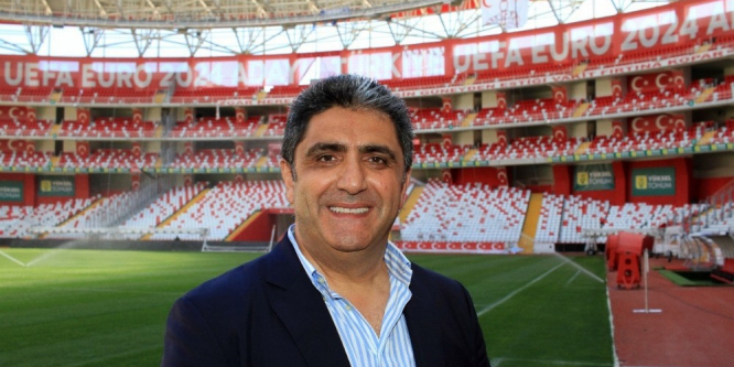 Eto’o Antalyaspor’da kalacak