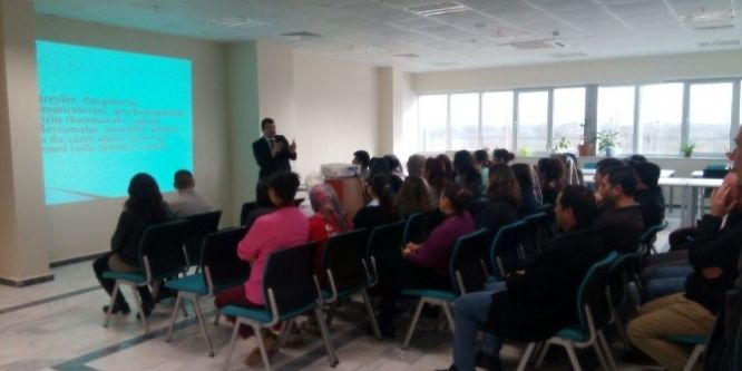Hastane çalışanlarına iletişim eğitimi verildi