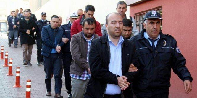 Kayseri’de Bylock kullanıcısı 21 eski öğretmen adliyede