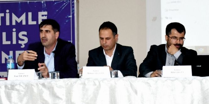 Kahta’da “Endülüs Havzası” paneli düzenlendi