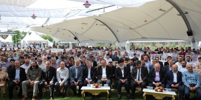 “Ne mutlu yetimlere ve öksüzlere sahip çıkanlara”