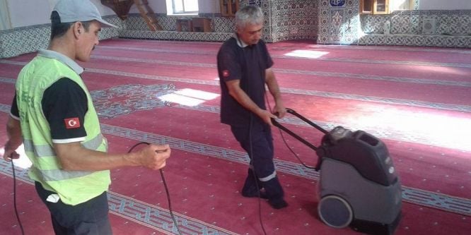 Salihli’de camiler Ramazan ayına hazırlanıyor