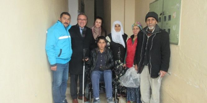 Salihli’de iki engellinin yüzü güldü