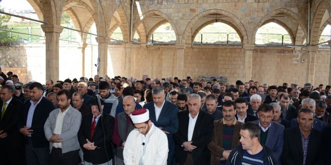 İdlib katliamında ölenler unutulmadı