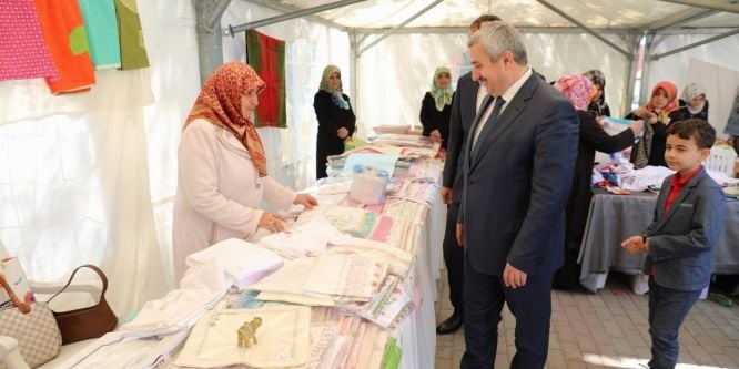 Bereket Çarşısı’nı Başkan Baran açtı