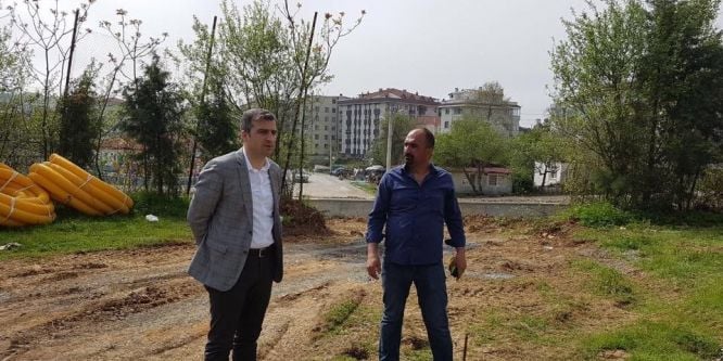 Başkan Yemenici çocukları sevindiriyor